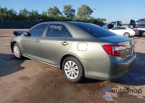2014 Toyota Camry Le z USA, uszkodzony, nr VIN 4T4BF1FK9ER352906